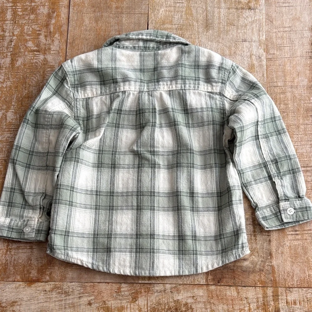 Carter’s Boys Plaid Shirt 3t
